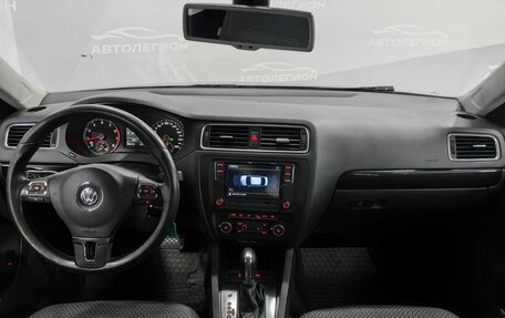 Volkswagen Jetta VI, 2012 год, 1 000 000 рублей, 9 фотография