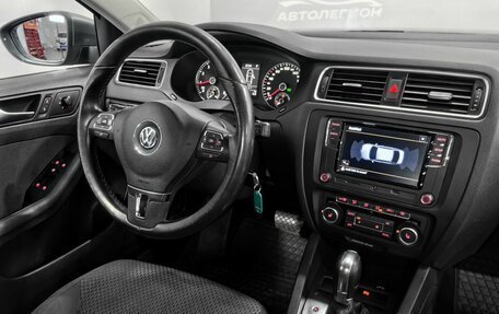 Volkswagen Jetta VI, 2012 год, 1 000 000 рублей, 13 фотография