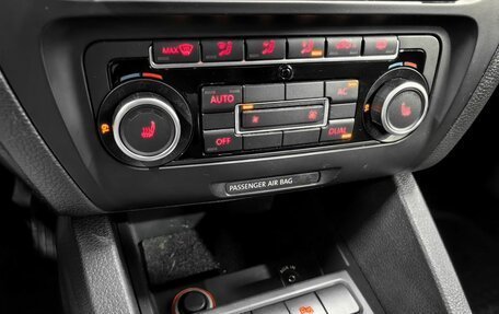 Volkswagen Jetta VI, 2012 год, 1 000 000 рублей, 19 фотография