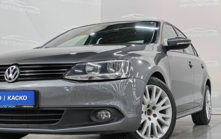 Volkswagen Jetta VI, 2012 год, 1 000 000 рублей, 22 фотография