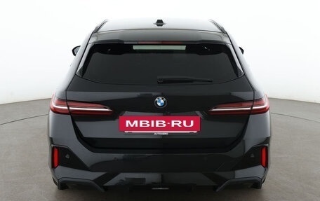 BMW 5 серия, 2024 год, 5 980 000 рублей, 4 фотография