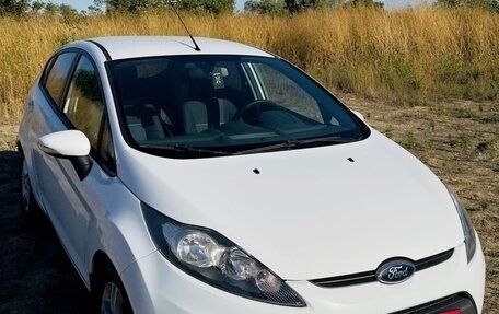 Ford Fiesta, 2011 год, 830 000 рублей, 1 фотография