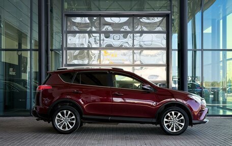 Toyota RAV4, 2016 год, 2 200 000 рублей, 8 фотография