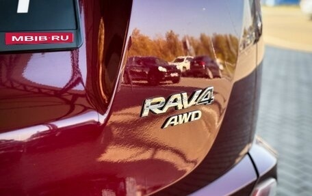 Toyota RAV4, 2016 год, 2 200 000 рублей, 12 фотография