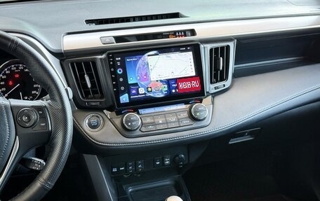 Toyota RAV4, 2016 год, 2 200 000 рублей, 28 фотография
