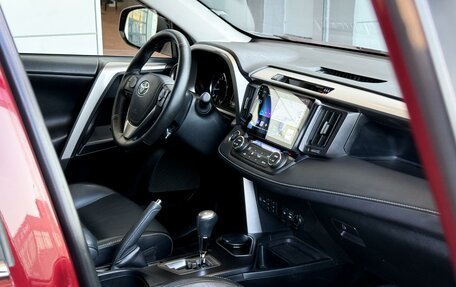 Toyota RAV4, 2016 год, 2 200 000 рублей, 33 фотография