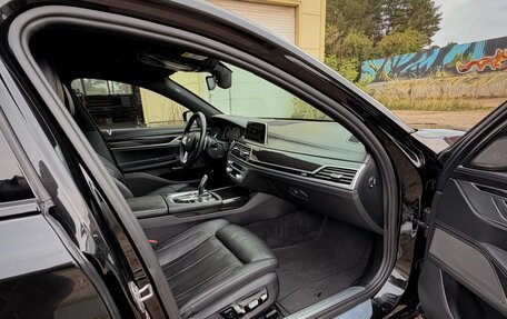 BMW 7 серия, 2017 год, 3 690 000 рублей, 14 фотография