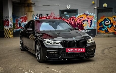BMW 7 серия, 2017 год, 3 690 000 рублей, 10 фотография