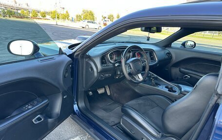 Dodge Challenger III рестайлинг 2, 2016 год, 4 450 000 рублей, 11 фотография