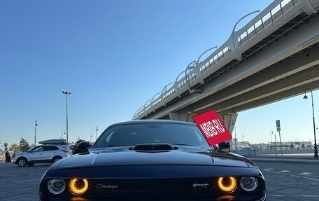 Dodge Challenger III рестайлинг 2, 2016 год, 4 450 000 рублей, 27 фотография