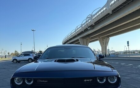 Dodge Challenger III рестайлинг 2, 2016 год, 4 450 000 рублей, 29 фотография