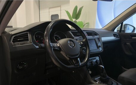 Volkswagen Tiguan II, 2017 год, 2 099 000 рублей, 13 фотография