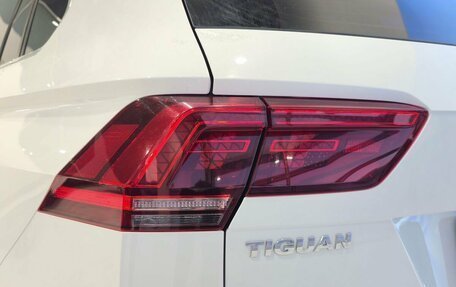 Volkswagen Tiguan II, 2017 год, 2 099 000 рублей, 9 фотография