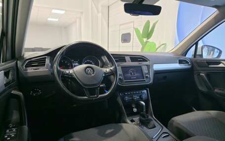 Volkswagen Tiguan II, 2017 год, 2 099 000 рублей, 12 фотография