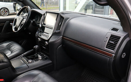 Toyota Land Cruiser 200, 2015 год, 6 000 000 рублей, 8 фотография