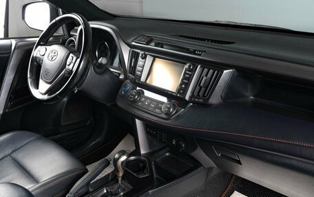 Toyota RAV4, 2018 год, 2 949 000 рублей, 11 фотография