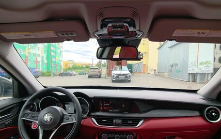 Alfa Romeo Stelvio, 2019 год, 3 100 000 рублей, 12 фотография