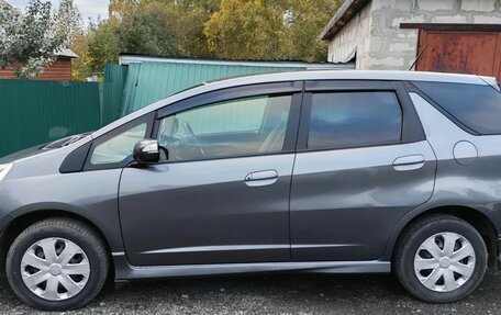 Honda Fit Shuttle I рестайлинг, 2014 год, 1 250 000 рублей, 4 фотография