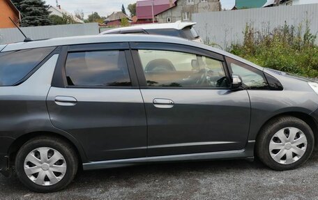 Honda Fit Shuttle I рестайлинг, 2014 год, 1 250 000 рублей, 13 фотография