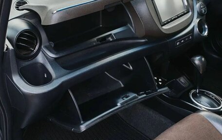 Honda Fit Shuttle I рестайлинг, 2014 год, 1 250 000 рублей, 22 фотография