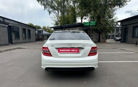 Mercedes-Benz C-Класс, 2008 год, 1 300 000 рублей, 8 фотография