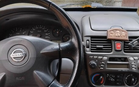 Nissan Almera, 2001 год, 250 000 рублей, 4 фотография