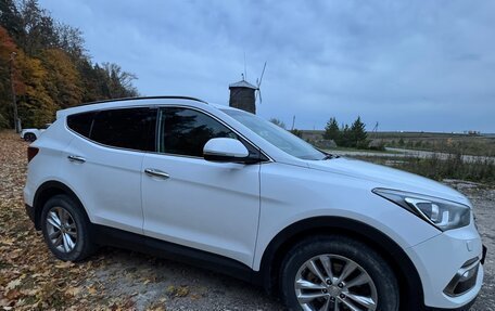 Hyundai Santa Fe III рестайлинг, 2018 год, 2 100 000 рублей, 2 фотография