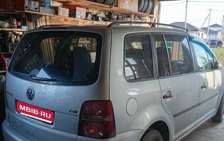 Volkswagen Touran III, 2007 год, 600 000 рублей, 4 фотография