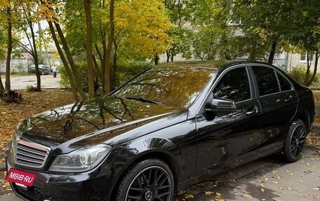 Mercedes-Benz C-Класс, 2013 год, 1 350 000 рублей, 2 фотография