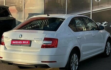 Skoda Octavia, 2017 год, 1 749 000 рублей, 9 фотография