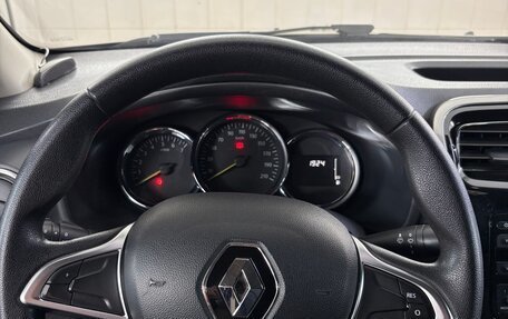 Renault Logan II, 2019 год, 600 000 рублей, 10 фотография