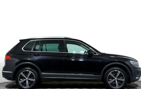 Volkswagen Tiguan II, 2018 год, 2 730 000 рублей, 4 фотография