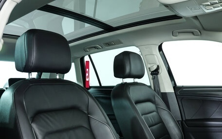 Volkswagen Tiguan II, 2018 год, 2 730 000 рублей, 14 фотография