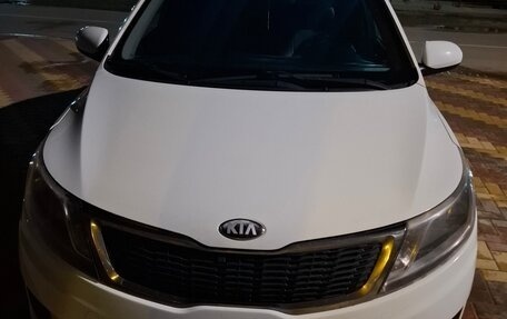 KIA Rio III рестайлинг, 2013 год, 800 000 рублей, 1 фотография