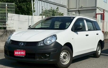 Nissan AD III, 2016 год, 800 000 рублей, 1 фотография