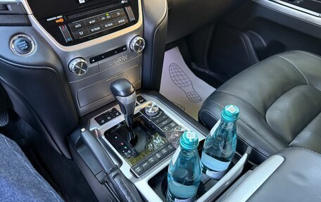 Toyota Land Cruiser 200, 2016 год, 5 100 000 рублей, 19 фотография