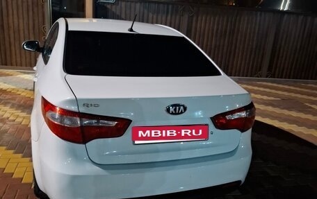KIA Rio III рестайлинг, 2013 год, 800 000 рублей, 3 фотография