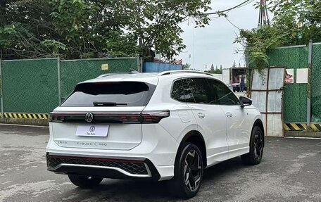 Volkswagen Tiguan II, 2024 год, 4 162 738 рублей, 6 фотография