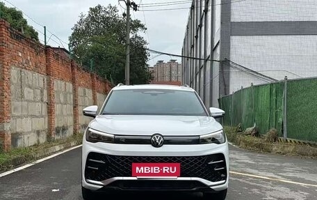 Volkswagen Tiguan II, 2024 год, 4 162 738 рублей, 2 фотография