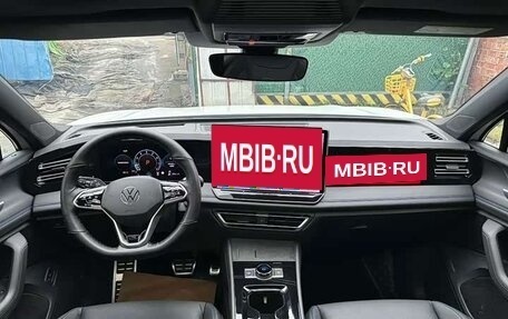 Volkswagen Tiguan II, 2024 год, 4 162 738 рублей, 7 фотография