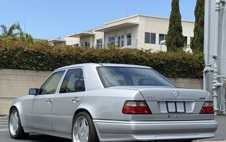 Mercedes-Benz E-Класс AMG, 1994 год, 25 500 000 рублей, 4 фотография
