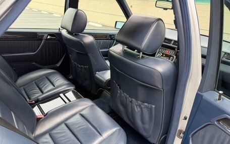 Mercedes-Benz E-Класс AMG, 1994 год, 25 500 000 рублей, 13 фотография