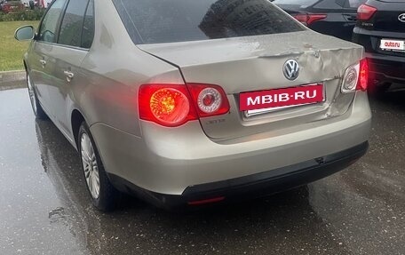 Volkswagen Jetta VI, 2008 год, 520 000 рублей, 4 фотография
