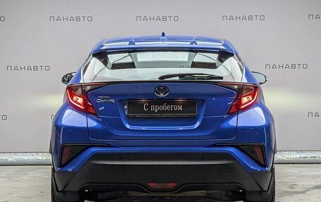 Toyota C-HR I рестайлинг, 2021 год, 2 747 000 рублей, 4 фотография