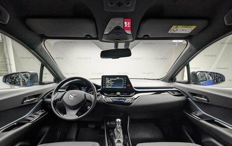 Toyota C-HR I рестайлинг, 2021 год, 2 747 000 рублей, 6 фотография