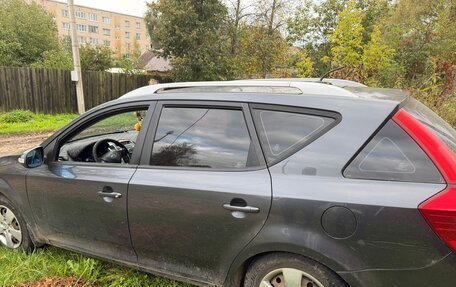 KIA cee'd I рестайлинг, 2010 год, 400 000 рублей, 10 фотография