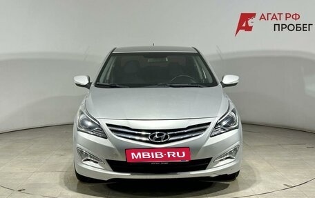 Hyundai Solaris II рестайлинг, 2016 год, 900 000 рублей, 2 фотография