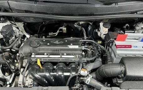 Hyundai Solaris II рестайлинг, 2016 год, 900 000 рублей, 26 фотография