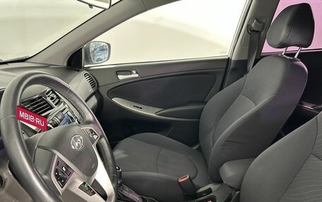 Hyundai Solaris II рестайлинг, 2016 год, 900 000 рублей, 22 фотография