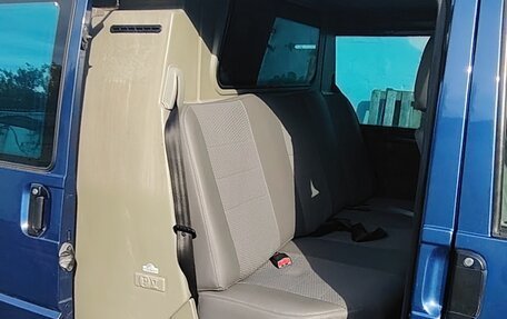 Volkswagen Transporter T4, 2002 год, 1 000 000 рублей, 6 фотография